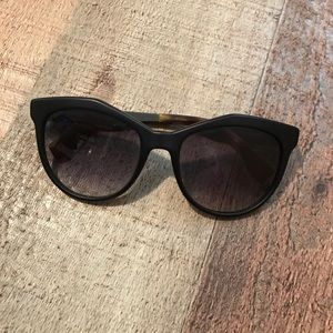 Authentic Fendi sunglasses ff 0049/s